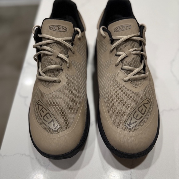 Keen WK400 Men's Waterproof Walking Shoe - Picture 2 of 6